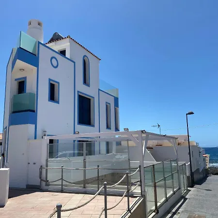 Loft En Torreon Frente Al Mar 아파트 아데제